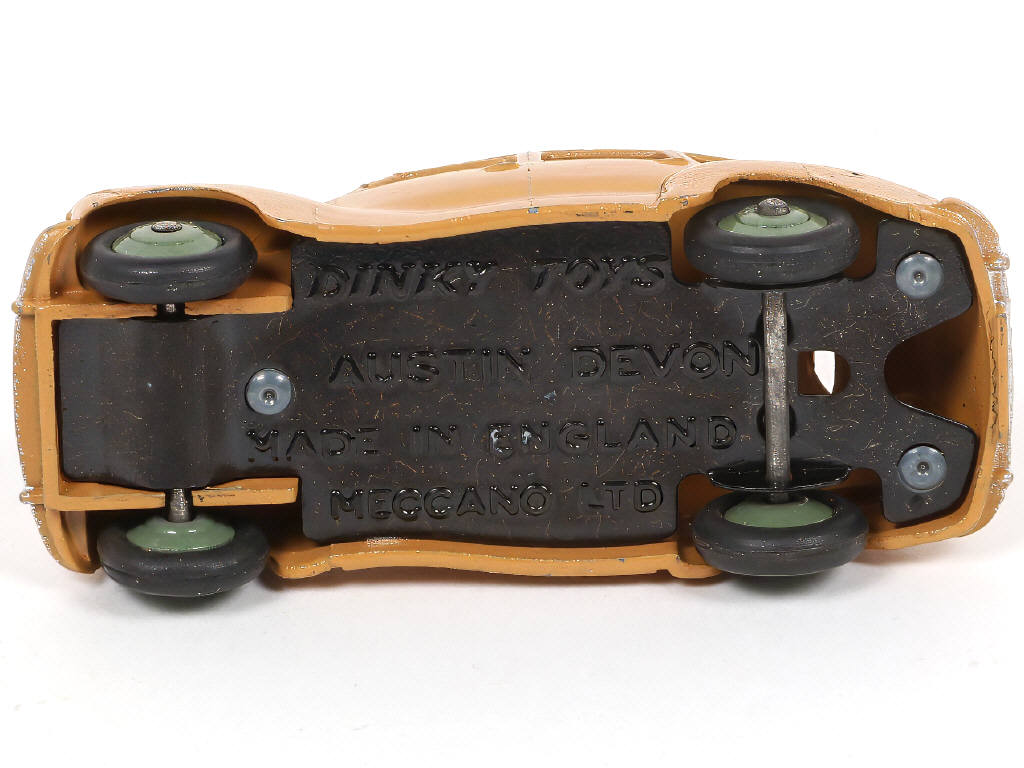 Lot 170 - DINKY TOYS (GB) (1)