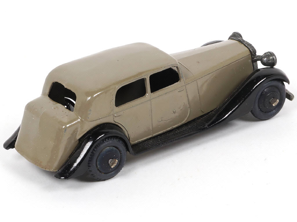 Lot 161 - DINKY TOYS (GB) (1)