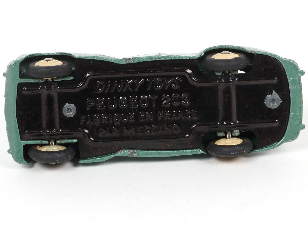 Lot 268 - DINKY TOYS (FRANCE) (1)