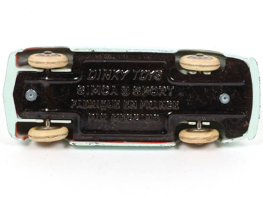 Lot 271 - DINKY TOYS (FRANCE) (1)