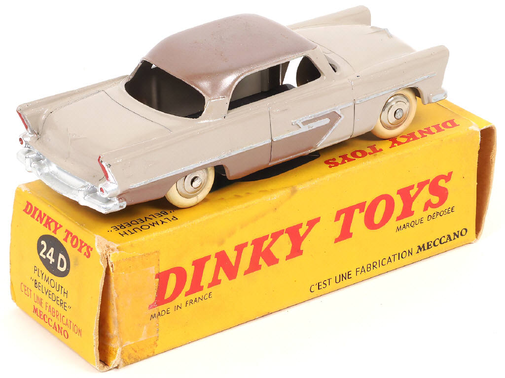 Lot 283 - DINKY TOYS (FRANCE) (1)