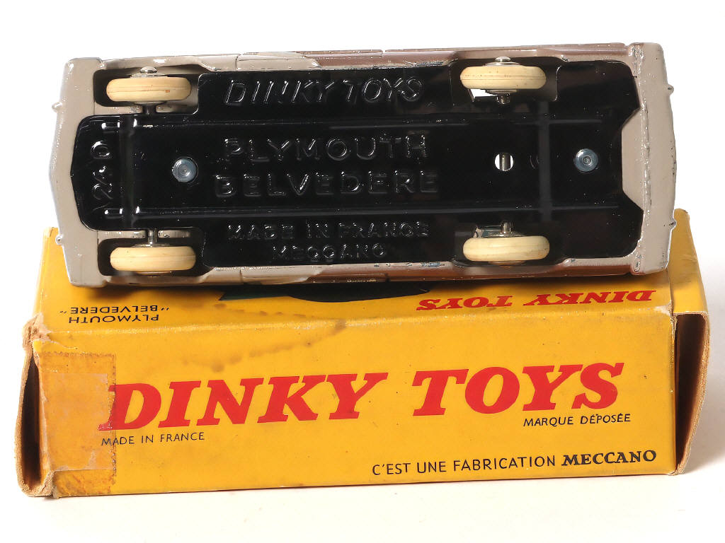 Lot 283 - DINKY TOYS (FRANCE) (1)