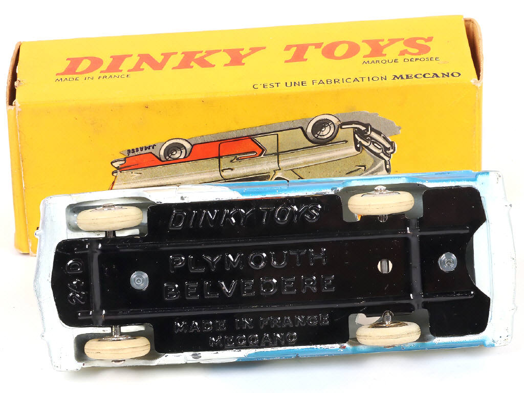 Lot 286 - DINKY TOYS (FRANCE) (1)