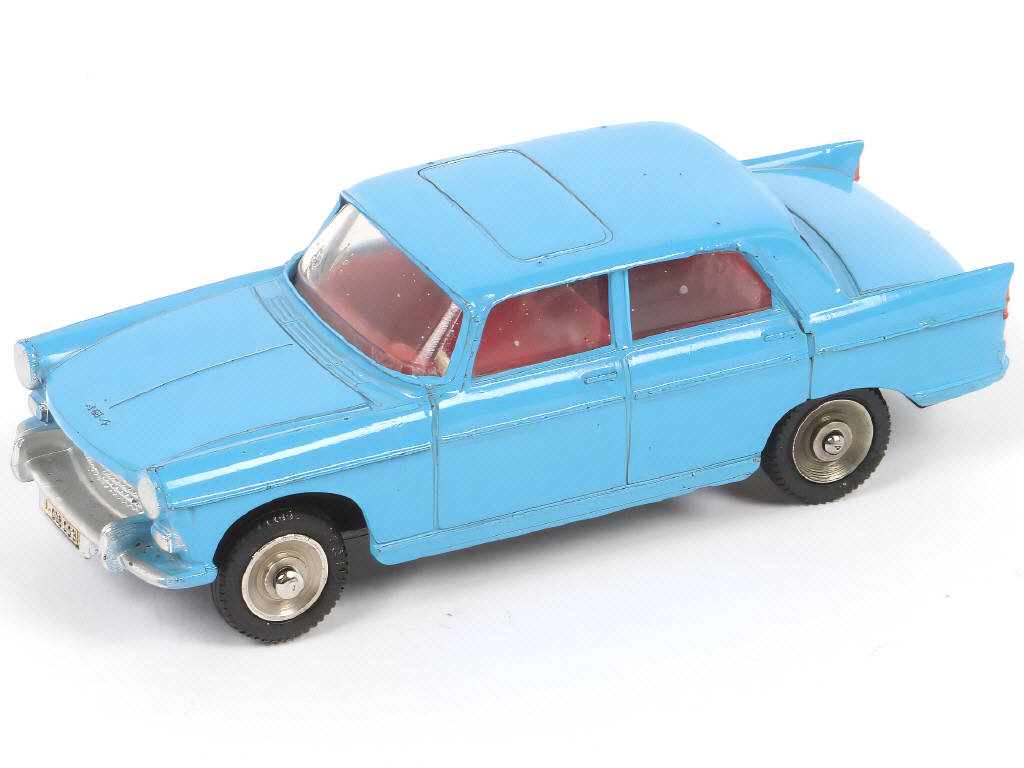 Lot 251 - DINKY TOYS (FRANCE) Série POCH (1)