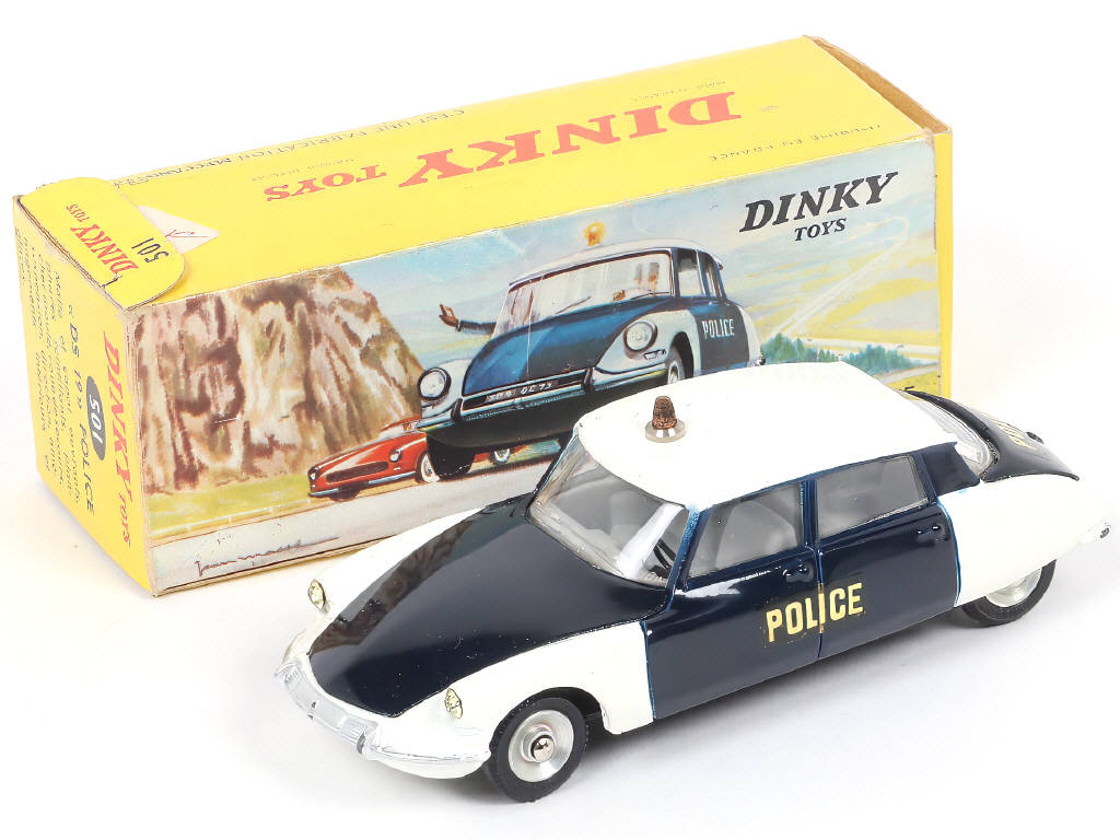 Lot 324 - DINKY TOYS (FRANCE) (1)