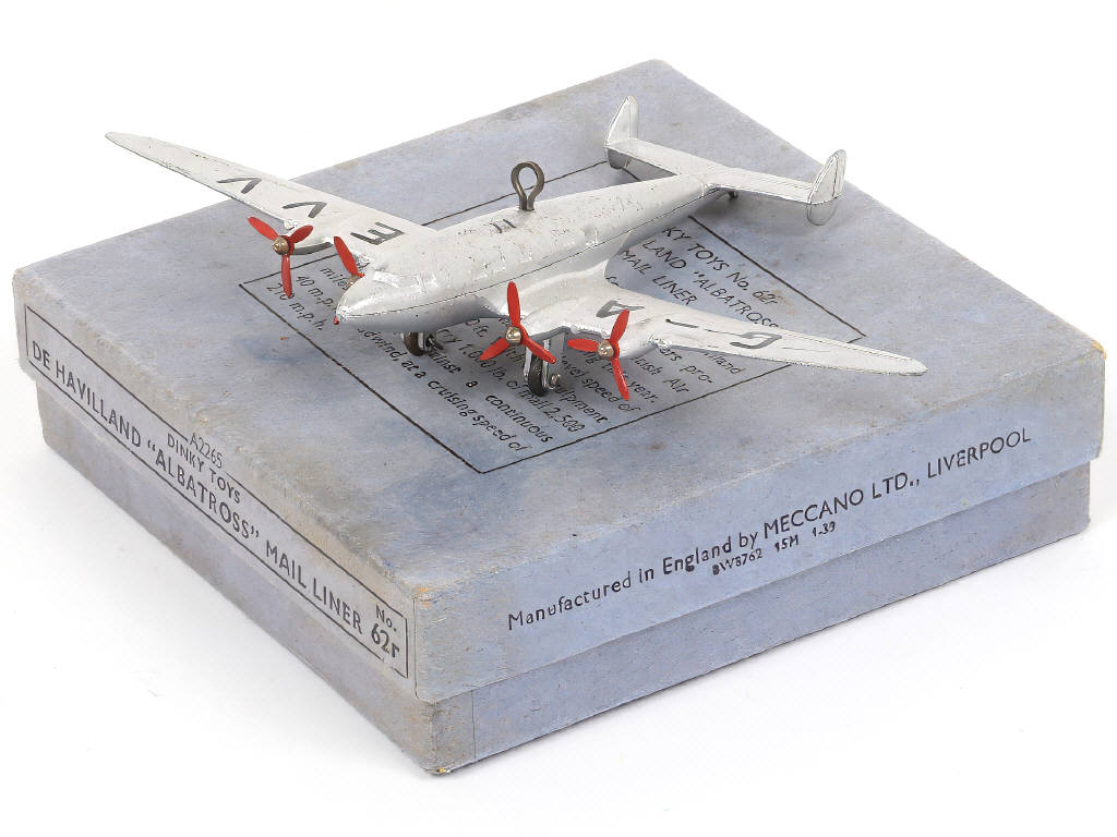 Lot 247 - DINKY TOYS (GB) (1)