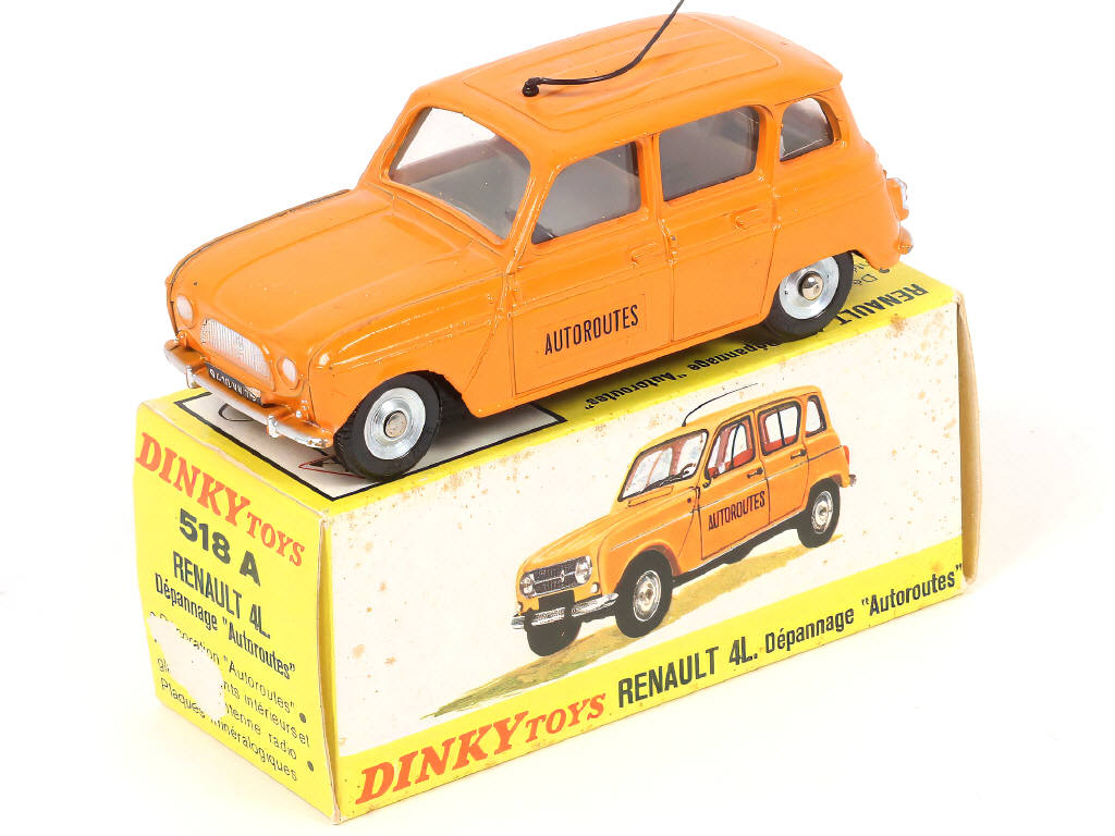 Lot 337 - DINKY TOYS (FRANCE) (1)