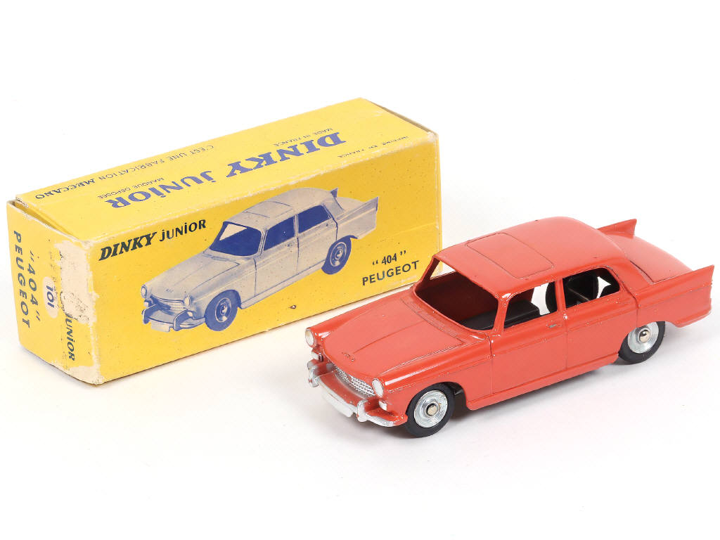 Lot 255 - DINKY TOYS (FRANCE) Série JUNIOR (1)