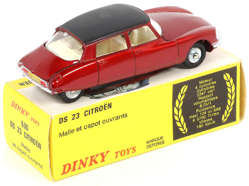 Lot 343 - DINKY TOYS (FRANCE) (1)
