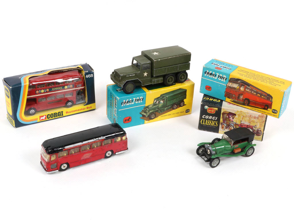 Lot 197 - CORGI TOYS (GB) (4)
