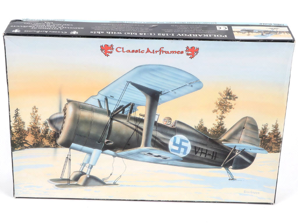 Lot 27 - DIVERS (5)