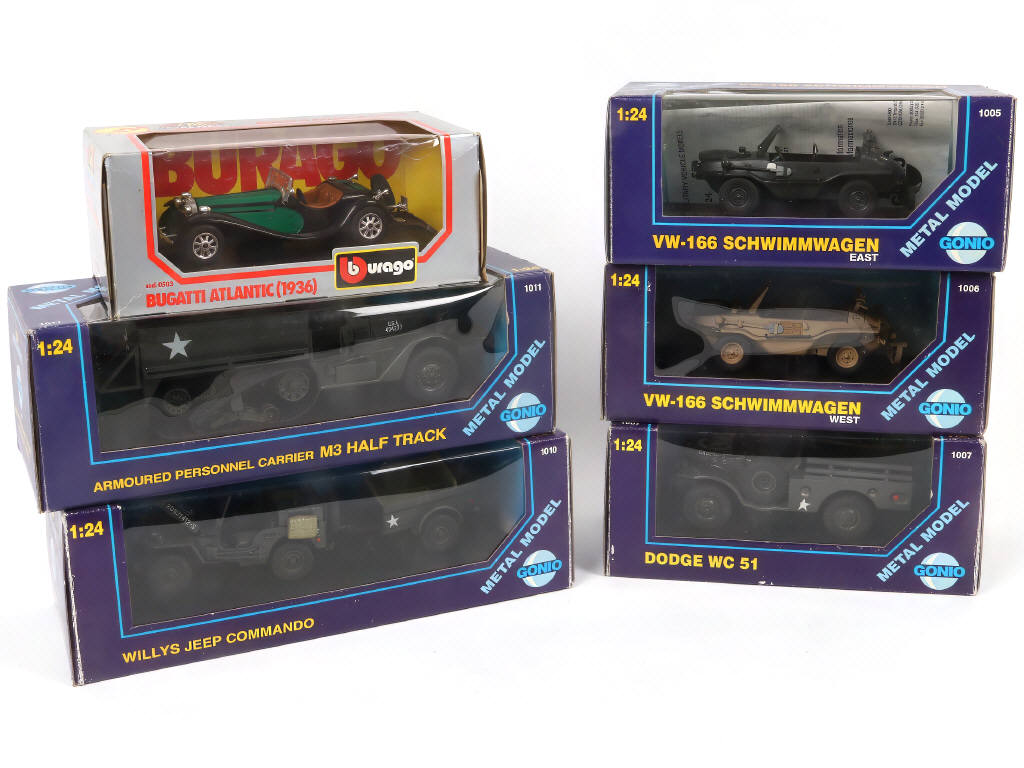 Lot 51 - DIVERS (6)