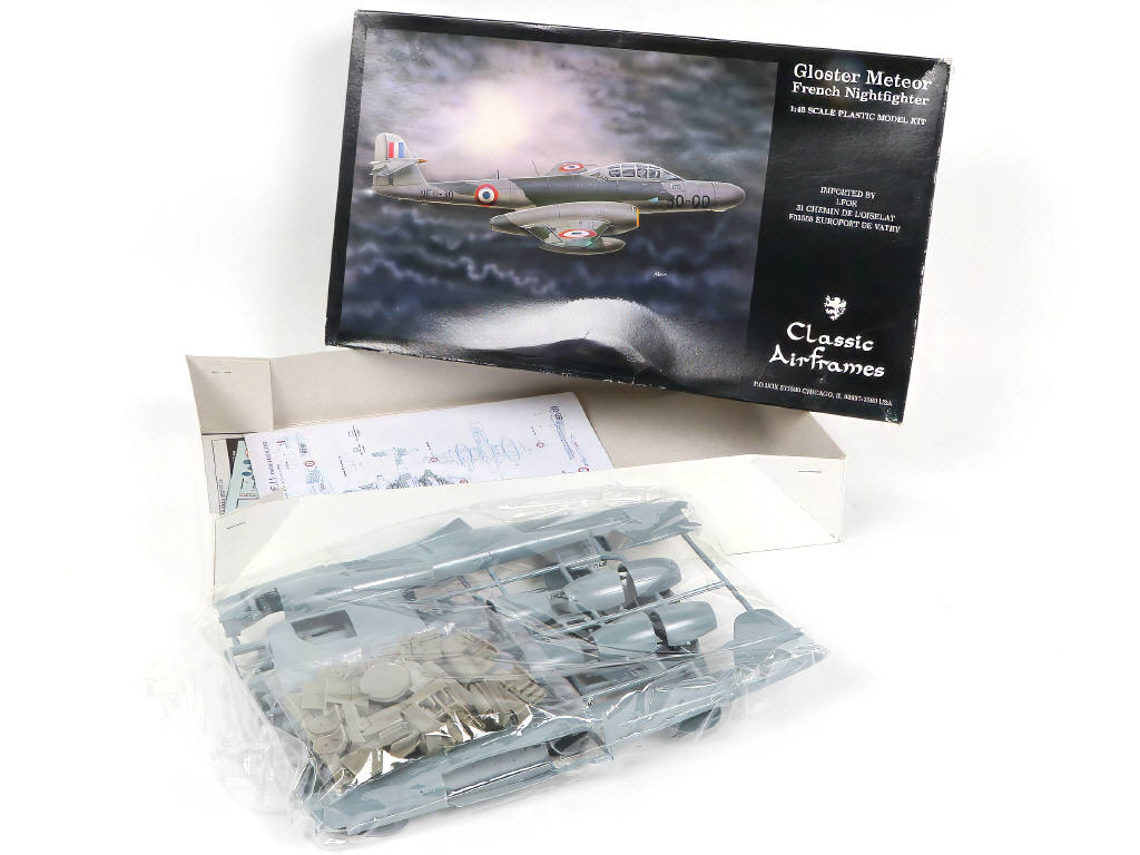 Lot 31 - DIVERS (8)
