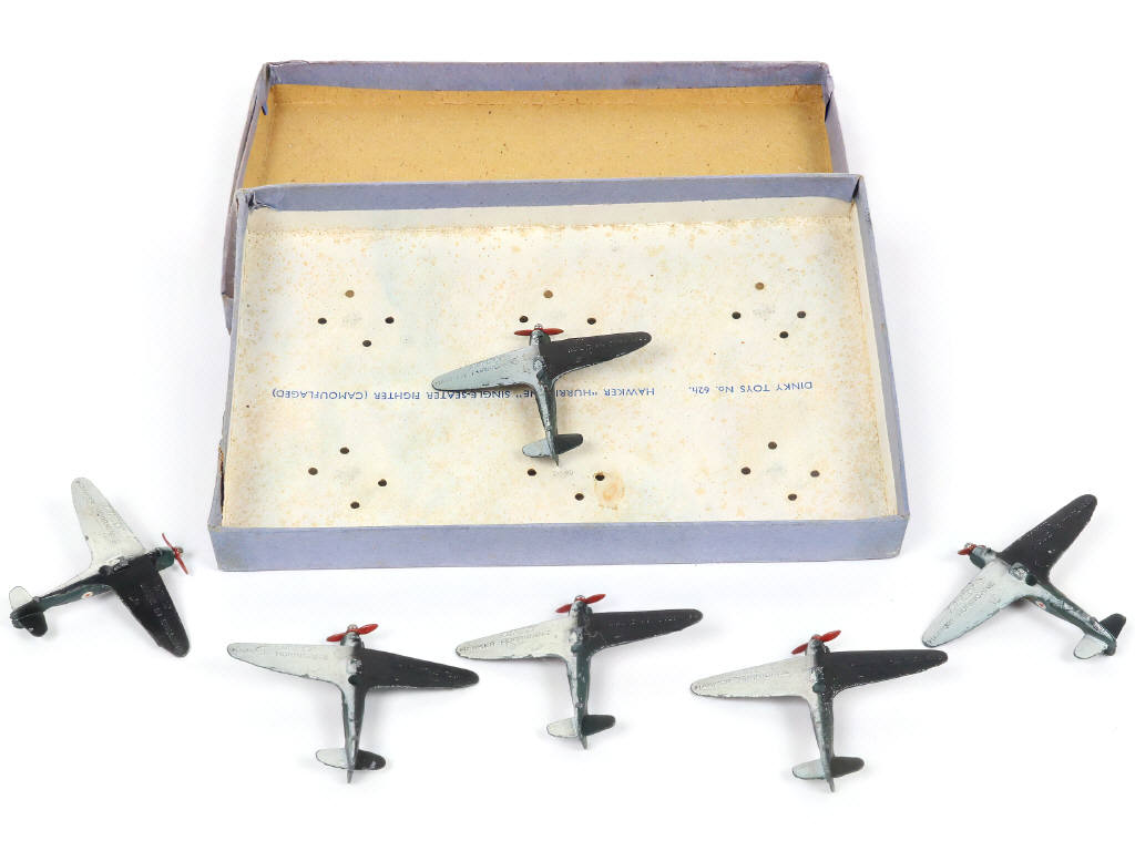 Lot 283 - DINKY TOYS (GB) (1)