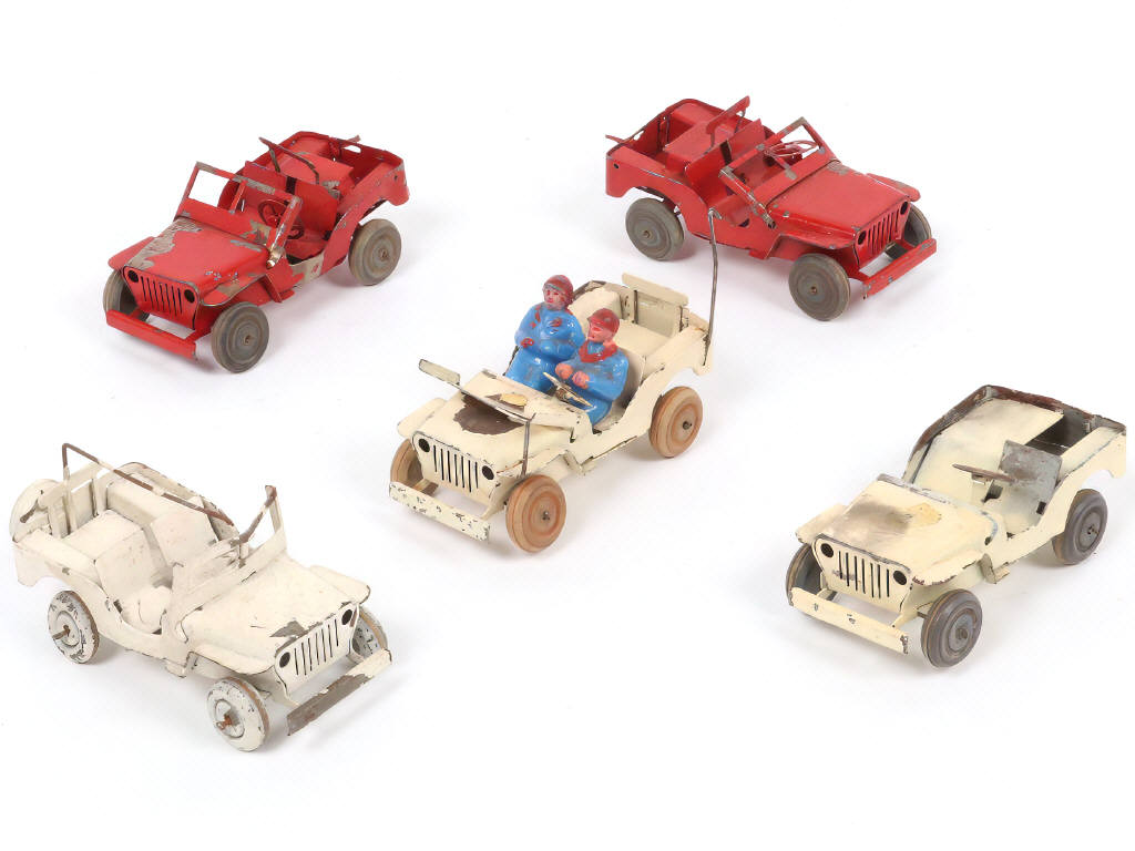 Lot 251 - POLICHINELLE (FRANCE) (5)