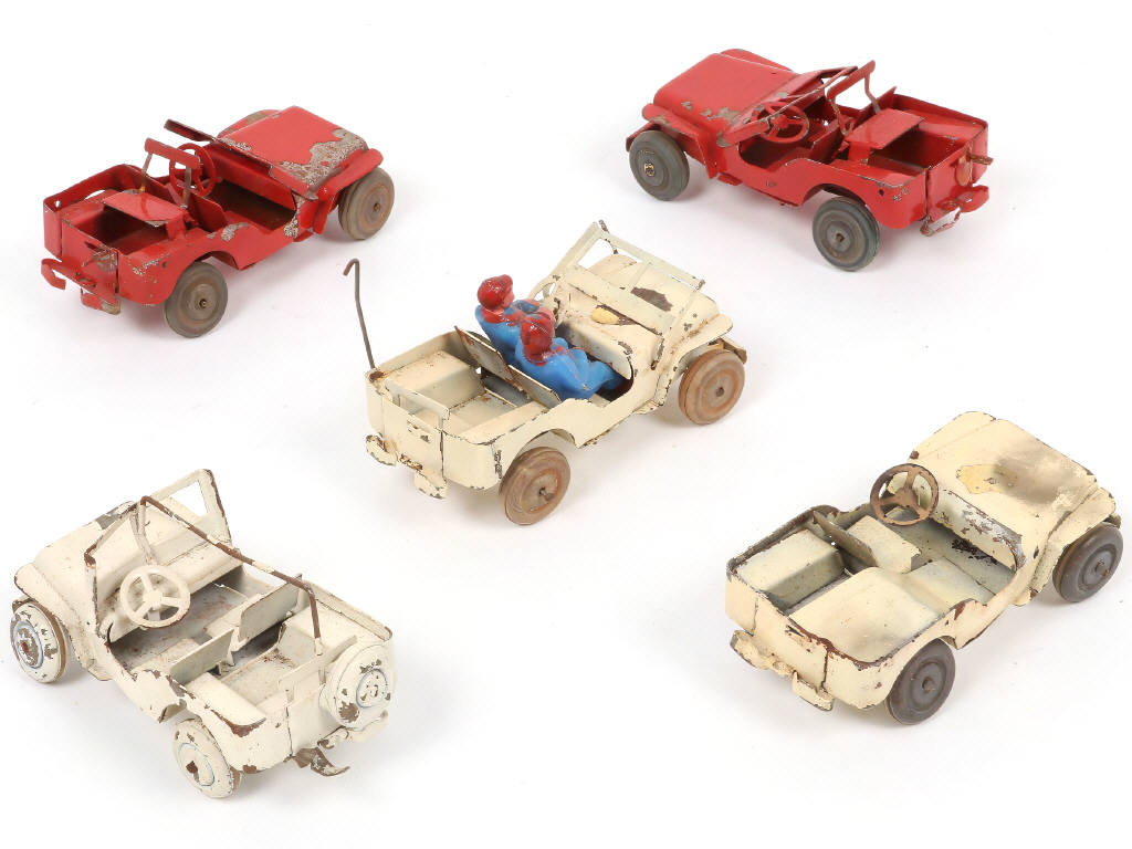 Lot 251 - POLICHINELLE (FRANCE) (5)