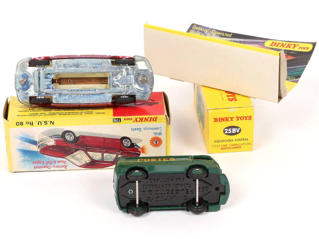 Lot 297 - DINKY TOYS (GB) (2)