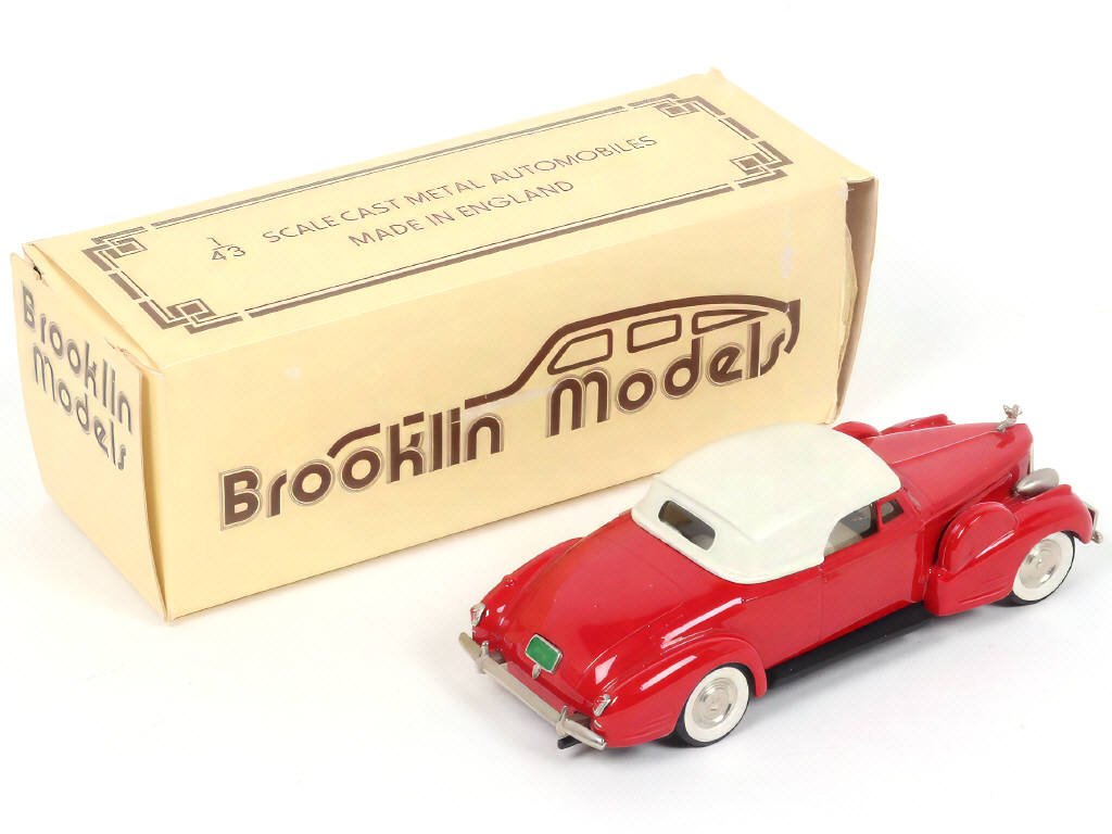 Lot 163 - BROOKLIN MODELS (GB) (1)