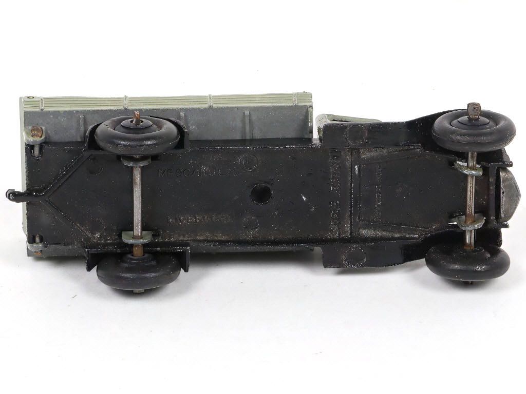 Lot 266 - DINKY TOYS (GB) (1)