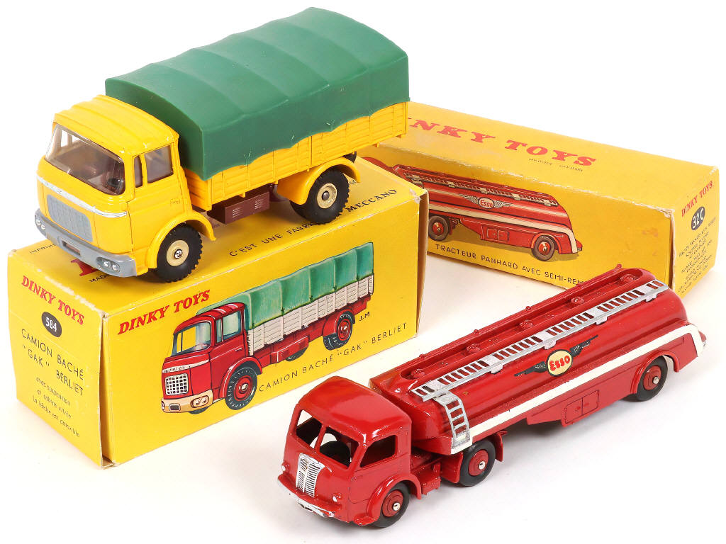 Lot 345 - DINKY TOYS (FRANCE) (2)