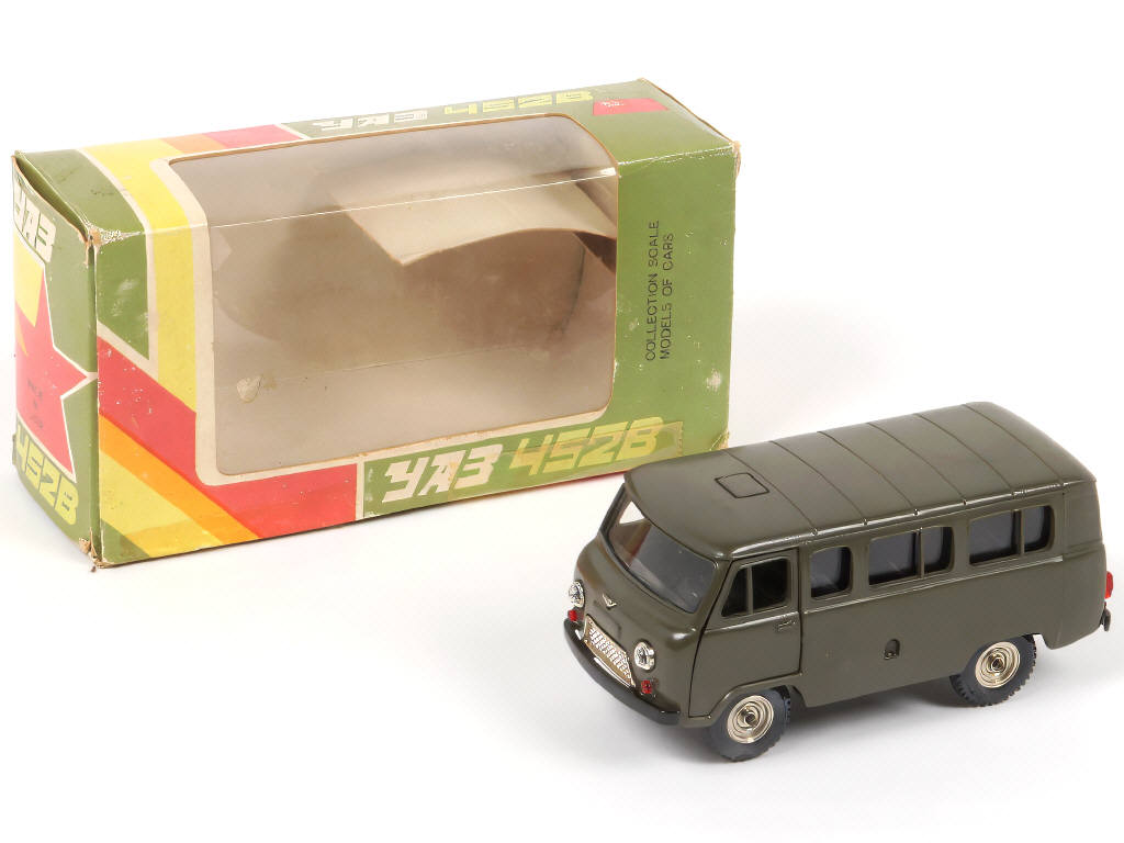 Lot 93 - NOVOEXPORT (URSS) (1)