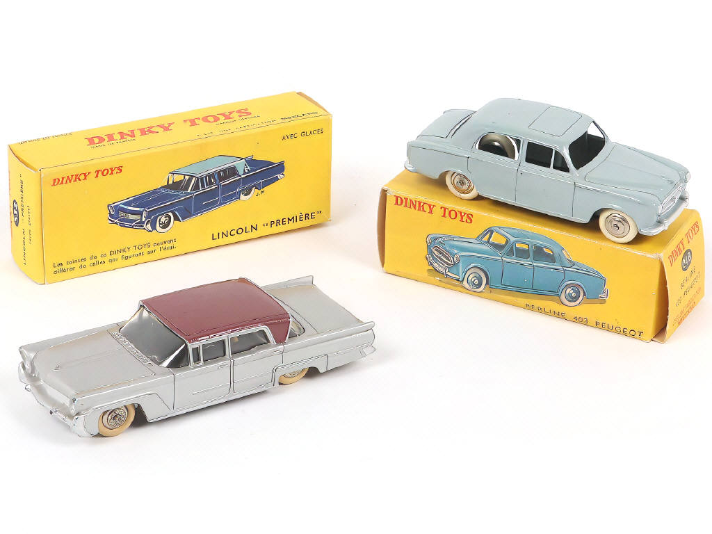 Lot 253 - DINKY TOYS (FRANCE) (2)