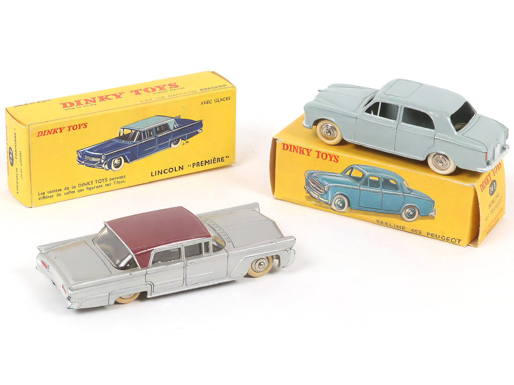 Lot 253 - DINKY TOYS (FRANCE) (2)