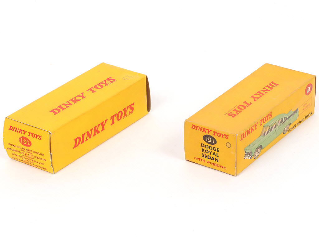Lot 189 - DINKY TOYS (GB) (2)