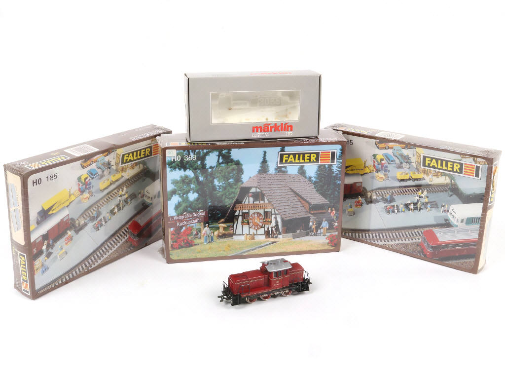 Lot 21 - DIVERS (Ecartement HO) (4)