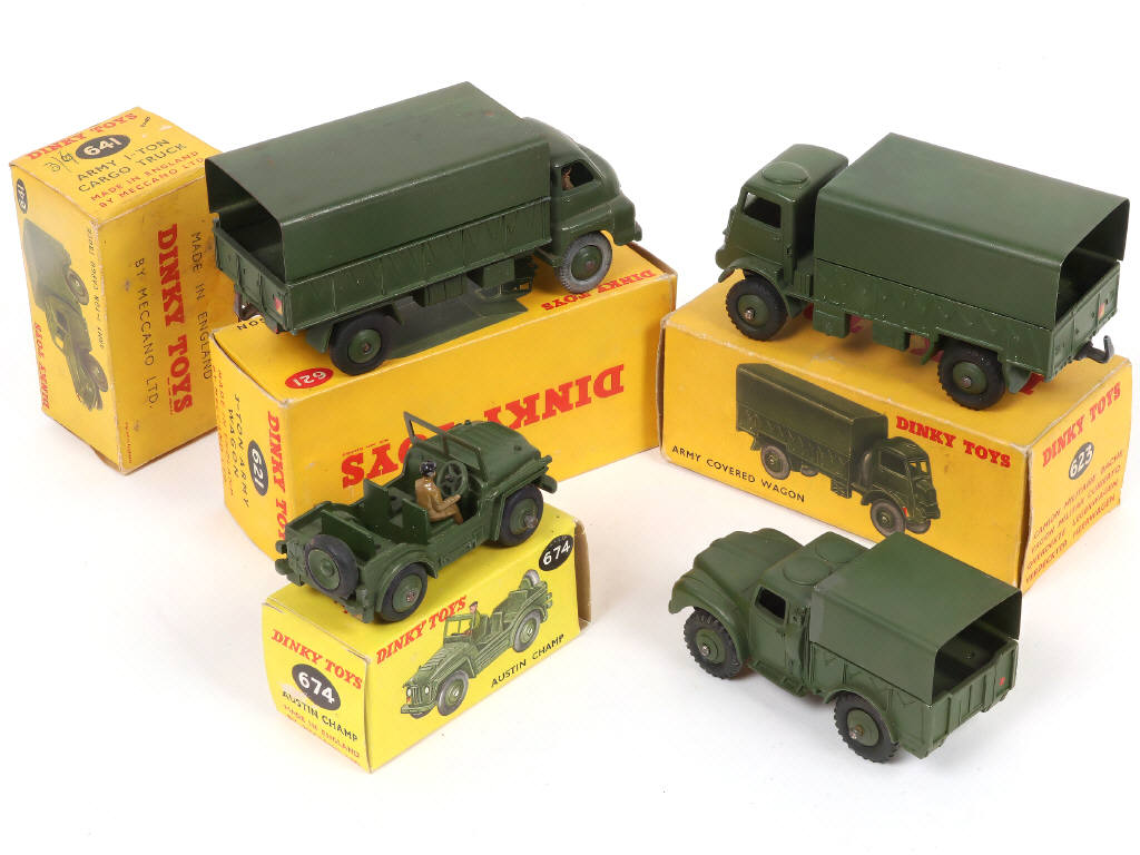 Lot 223 - DINKY TOYS (GB) (4)