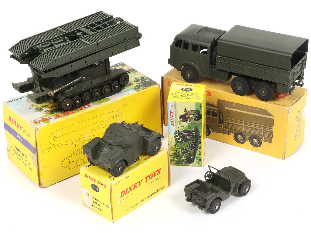 Lot 265 - DINKY TOYS (FRANCE) (4)