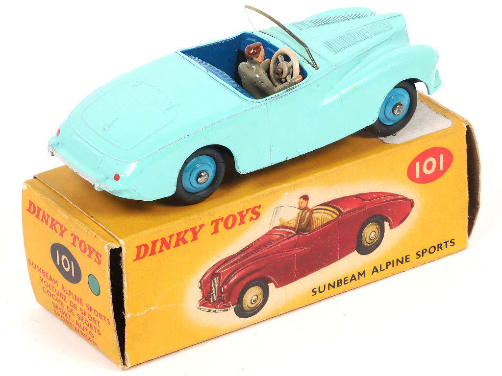 Lot 203 - DINKY TOYS (GB) (1)