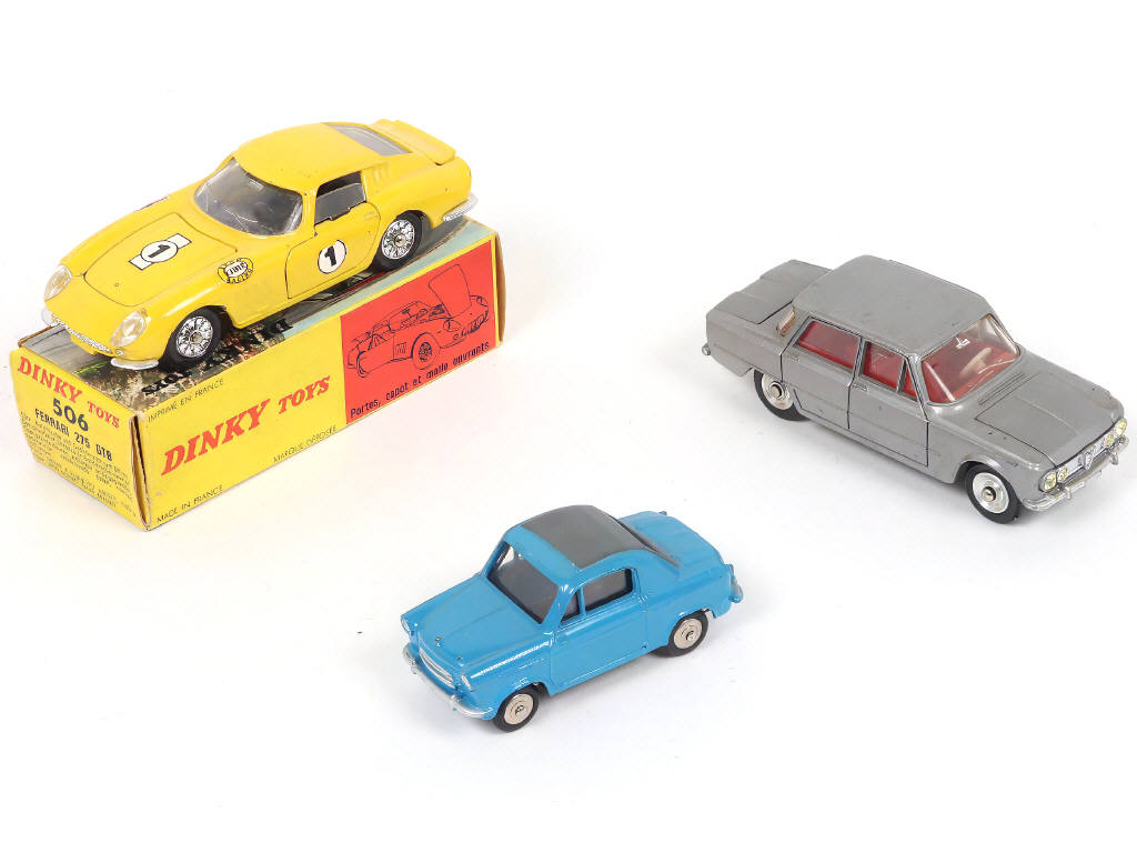 Lot 257 - DINKY TOYS (FRANCE) (3)