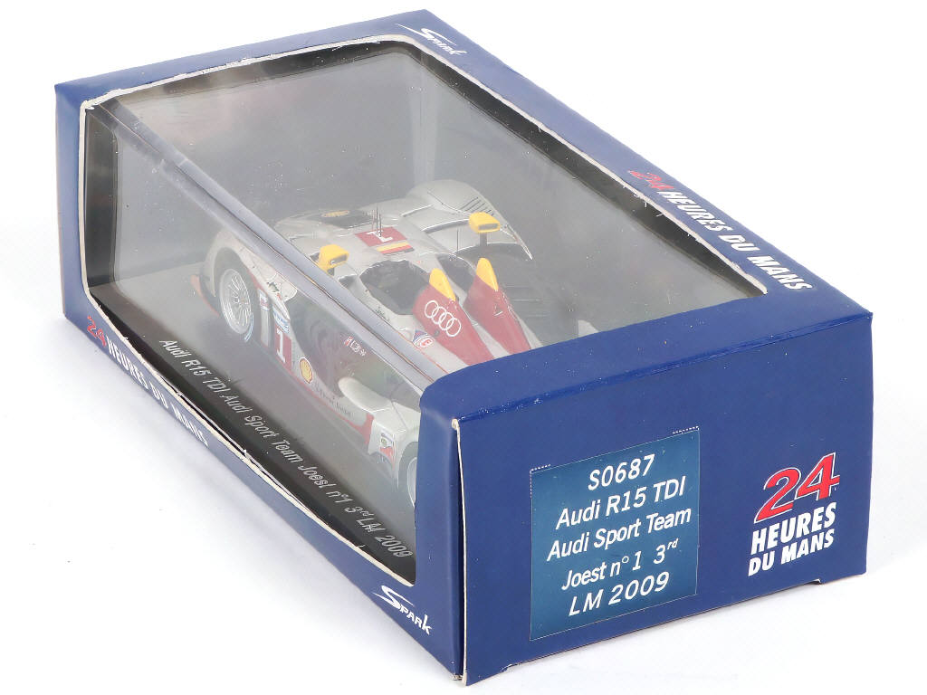 Lot 100 - SPARK (MACAU) (1)