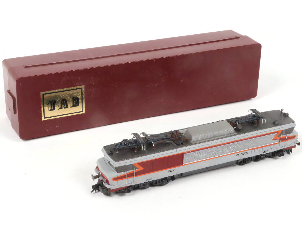 Lot 33 - T.A.B. (R. GERARD) (1)