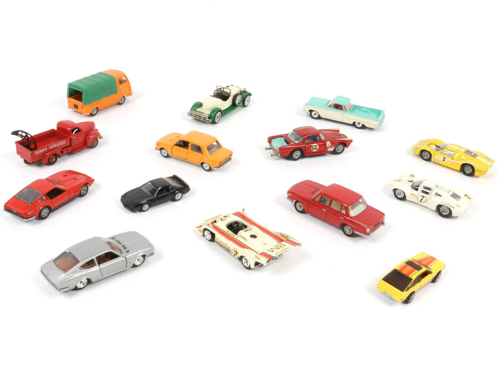 Lot 106 - DIVERS (14)