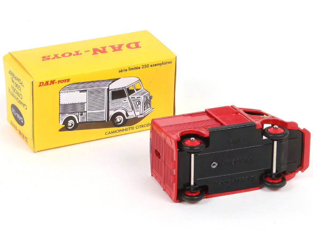 Lot 204 - DAN-TOYS (FRANCE) (1)
