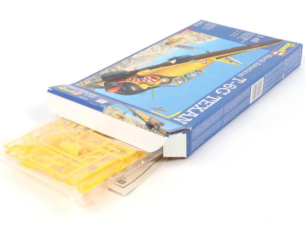 Lot 10 - REVELL (USA) (6)