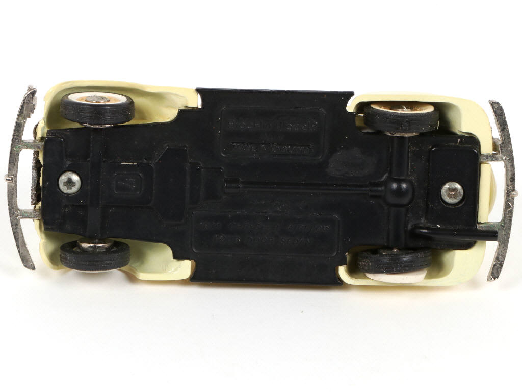 Lot 142 - BROOKLIN MODELS (GB) (1)