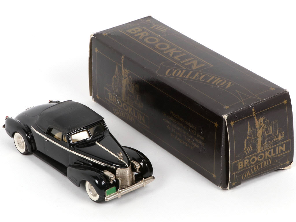 Lot 133 - BROOKLIN MODELS (GB) (1)