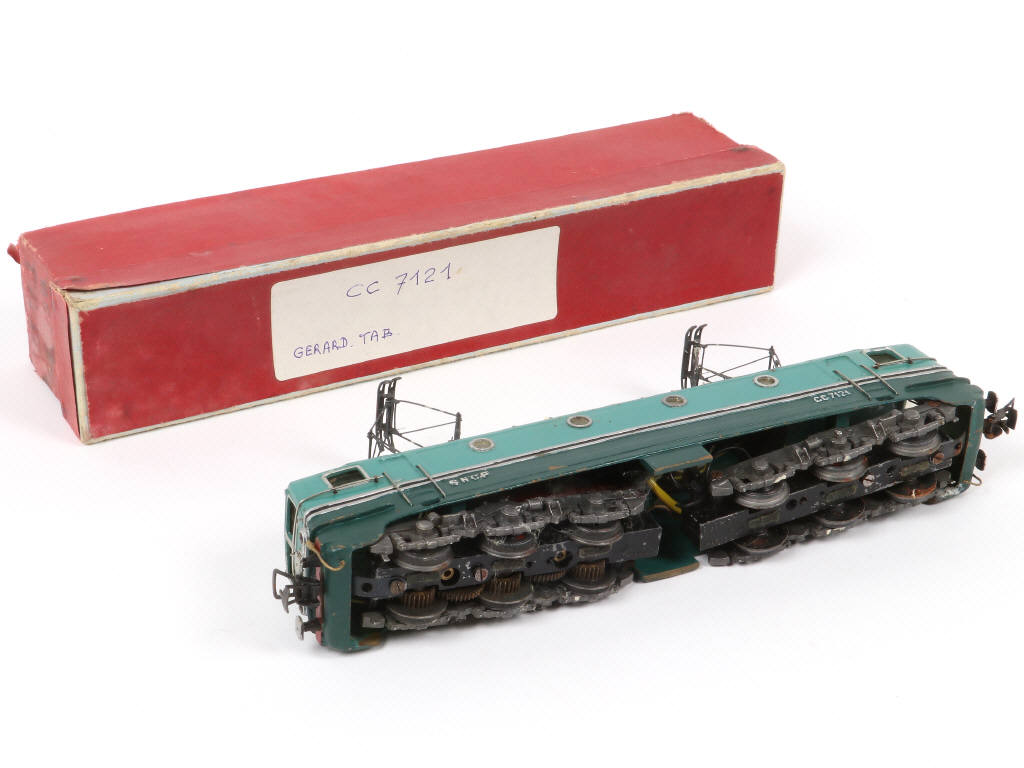 Lot 26 - T.A.B. (R. GERARD) (1)