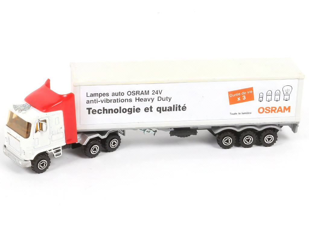 Lot 212 - MAJORETTE (FRANCE) (1)