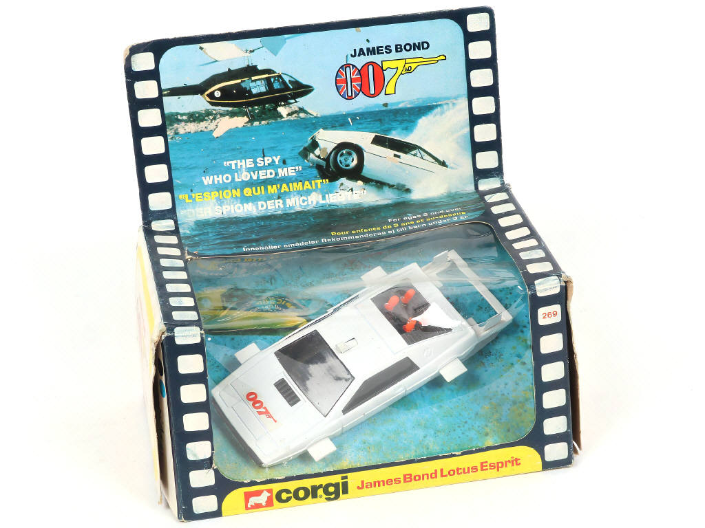 Lot 156 - CORGI TOYS (GB) (1)