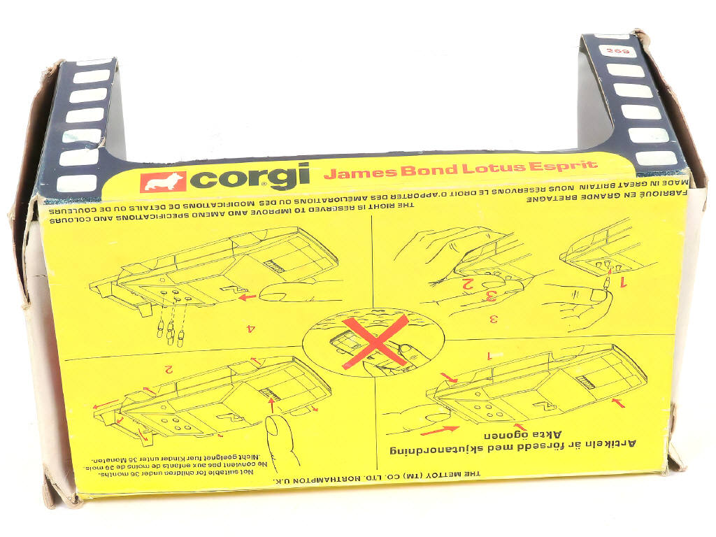 Lot 156 - CORGI TOYS (GB) (1)