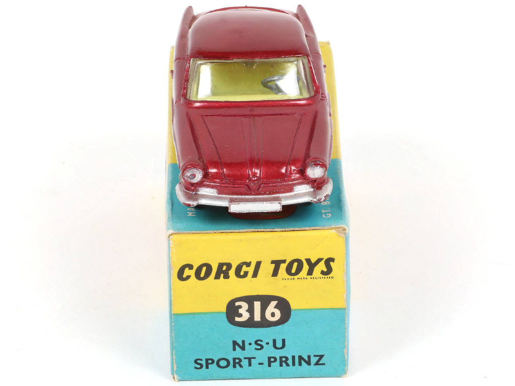 Lot 103 - CORGI TOYS (GB) (1)