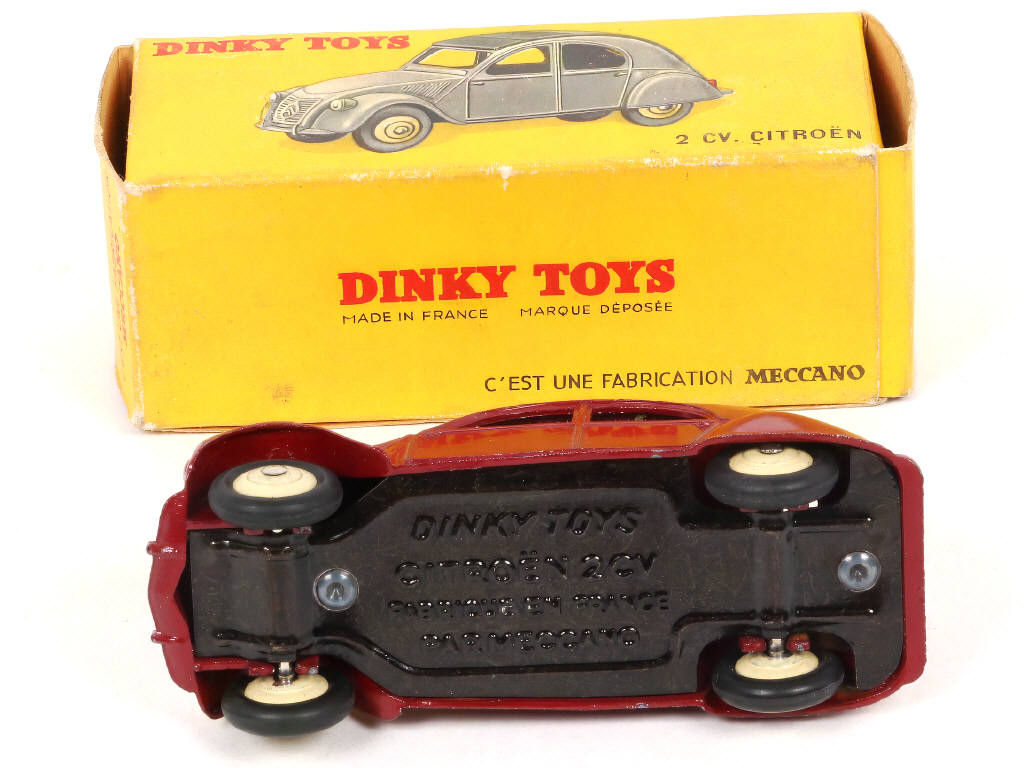 Lot 288 - DINKY TOYS (FRANCE) (1)