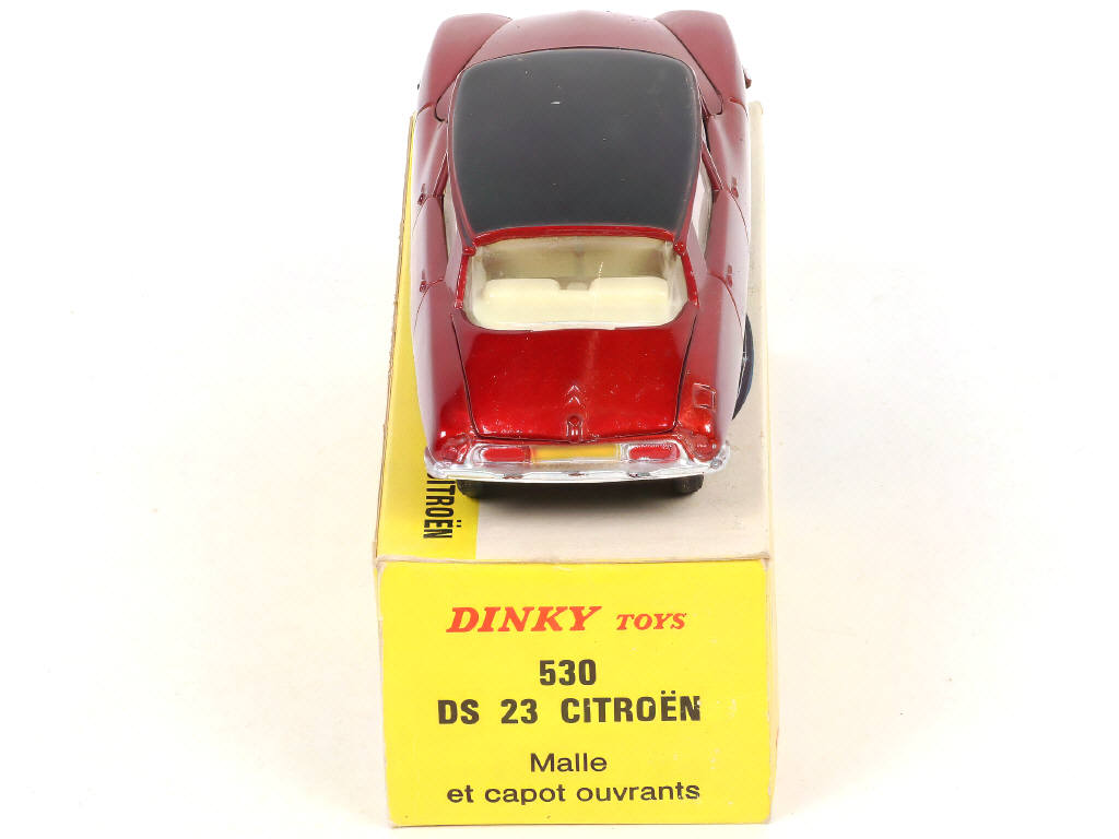 Lot 315 - DINKY TOYS (FRANCE) (1)
