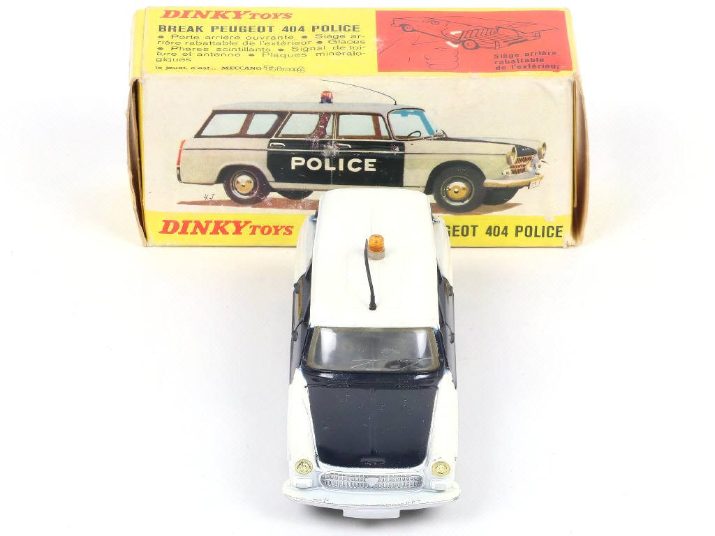 Lot 311 - DINKY TOYS (FRANCE) (1)