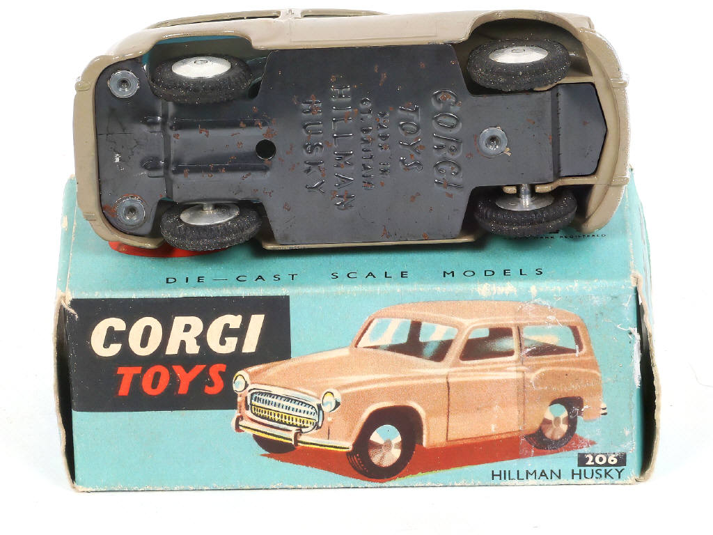 Lot 83 - CORGI TOYS (GB) (1)