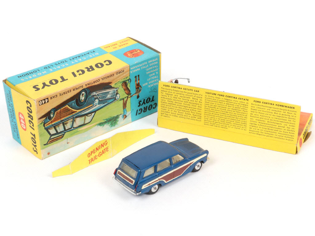 Lot 121 - CORGI TOYS (GB) (1)